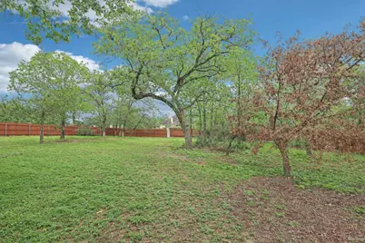 125 Carriage Court, Bastrop, TX 78602 - Photo 36