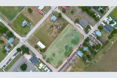 603 N Mustang Street, Granger, TX 76530 - Photo 2