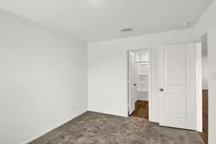 136 Jack Browning Dr, Jarrell, TX 76537 - Photo 20