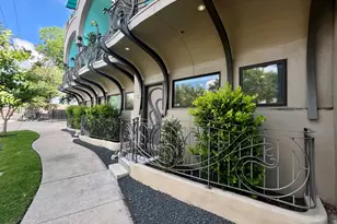 206 E Live Oak St, Austin, TX 78704 - Photo 22