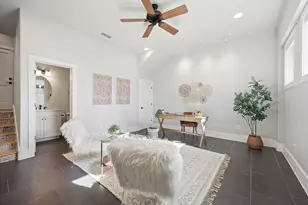 206 E Live Oak St, Austin, TX 78704 - Photo 20