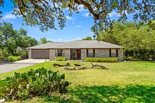 2111 Stallion Springs Dr, Fischer, TX 78623 - Photo 4