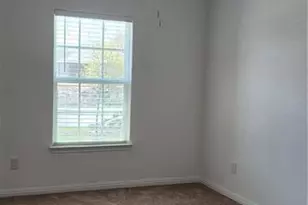 18312 Speculator Ln, Elgin, TX 78621 - Photo 12