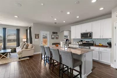 207 Duroc Drive, Hutto, TX 78634 - Photo 8