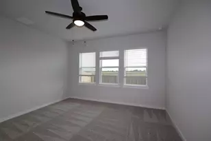 304 Emerie Wy, Georgetown, TX 78626 - Photo 6
