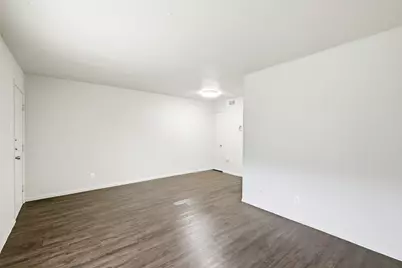2319 Greenfield Parkway #210, Austin, TX 78741 - Photo 6