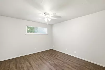 2319 Greenfield Parkway #210, Austin, TX 78741 - Photo 10