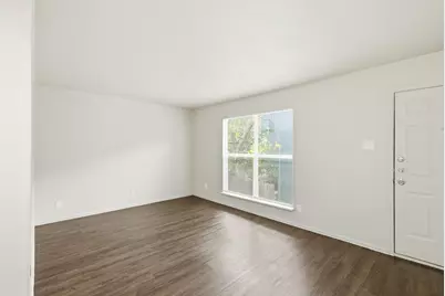 2319 Greenfield Parkway #210, Austin, TX 78741 - Photo 4