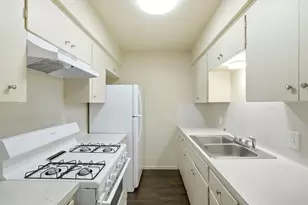 2319 Greenfield Pkwy, Austin, TX 78741 - Photo 8