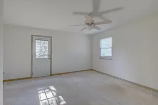 9402 Claxton Dr, Austin, TX 78736 - Photo 16