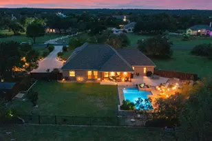 341 Richards Dr, Buda, TX 78610 - Photo 2