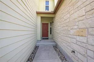 2410 Great Oaks Dr, Round Rock, TX 78681 - Photo 4