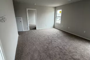 13609 Gray Lndg Dr, Elgin, TX 78621 - Photo 10