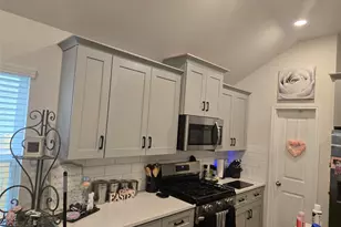 154 Arena Dr, Liberty Hill, TX 78642 - Photo 2