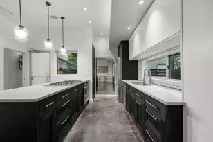 2008 Riverview St, Austin, TX 78702 - Photo 10