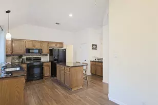 8104 Isaac Pryor Dr, Austin, TX 78749 - Photo 12