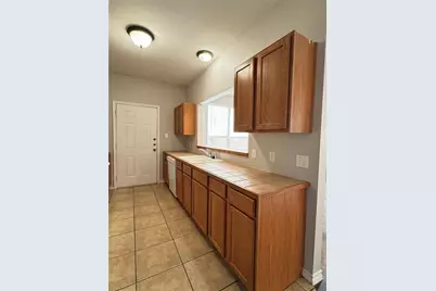 126 Sandstone Drive #A, Jarrell, TX 76537 - Photo 4