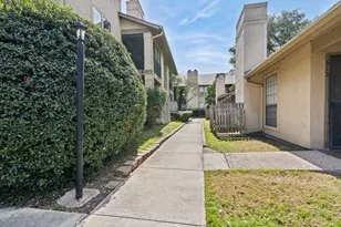 1202 Thorpe Ln, San Marcos, TX 78666 - Photo 14