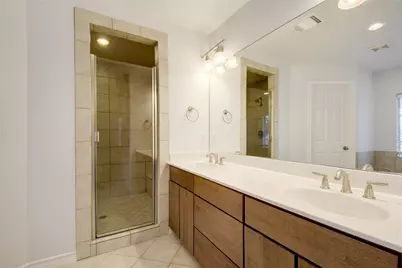 2933 E Martin Luther King Jr Boulevard #B, Austin, TX 78702 - Photo 20