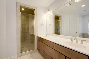 2933 E Martin Luther King Jr Blvd, Austin, TX 78702 - Photo 20