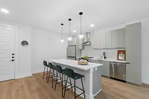2500 Longview St, Austin, TX 78705 - Photo 6