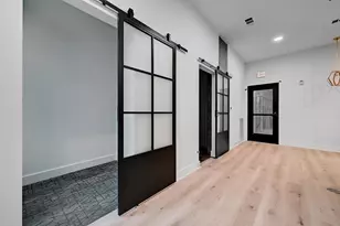 2500 Longview St, Austin, TX 78705 - Photo 34