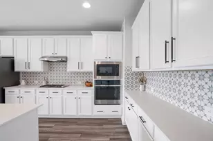 621 Goldenwave Wy, Liberty Hill, TX 78642 - Photo 6