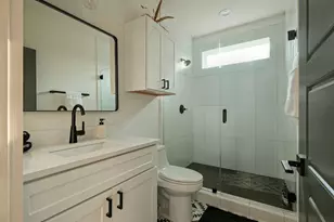 1309 Bob Harrison St, Austin, TX 78702 - Photo 24