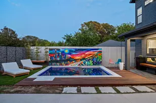 1309 Bob Harrison St, Austin, TX 78702 - Photo 32