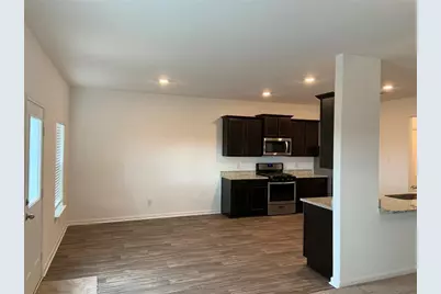 4011 Trail De Paris, New Braunfels, TX 78132 - Photo 4