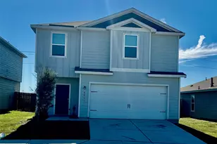 4011 Trail de Paris, New Braunfels, TX 78132 - Photo 1