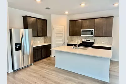 209 Coopers Hawk Crest, Cedar Creek, TX 78612 - Photo 2