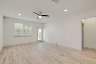 121 Fairfax Ave, San Marcos, TX 78666 - Photo 6