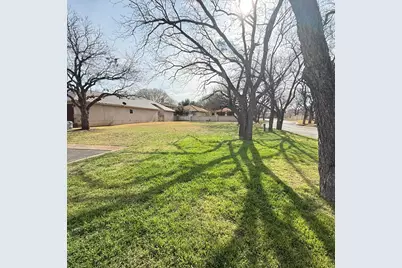 101 Menard Court, Horseshoe Bay, TX 78657 - Photo 2