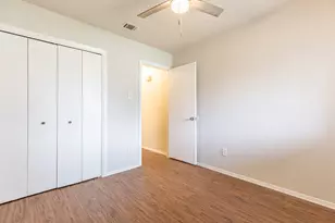 323 W William Cannon Dr, Austin, TX 78745 - Photo 16