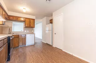 323 W William Cannon Dr, Austin, TX 78745 - Photo 14