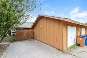 323 W William Cannon Dr, Austin, TX 78745 - Photo 22