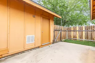 323 W William Cannon Dr, Austin, TX 78745 - Photo 24