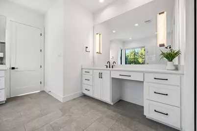 5001 Creek Meadow Cove, Spicewood, TX 78669 - Photo 16