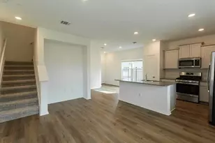 7104 Spotted Leaf Wy, Del Valle, TX 78617 - Photo 4