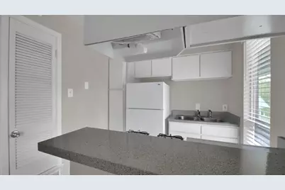 4406 Avenue C Avenue #205, Austin, TX 78751 - Photo 12