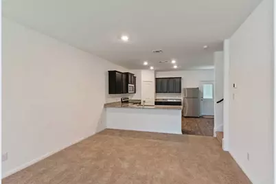 16429 Farmhouse Lane, Elgin, TX 78621 - Photo 4
