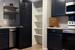7108 Walkup Ln, Austin, TX 78747 - Photo 4