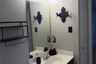 7108 Walkup Ln, Austin, TX 78747 - Photo 14