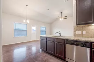 118 Samuel Dr, Buda, TX 78610 - Photo 12