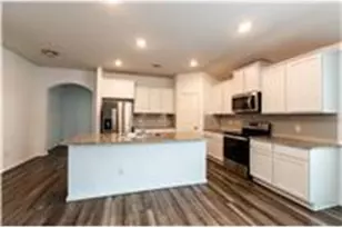 209 Reagor Dr, Taylor, TX 76574 - Photo 2