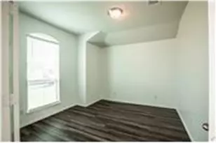 209 Reagor Dr, Taylor, TX 76574 - Photo 10