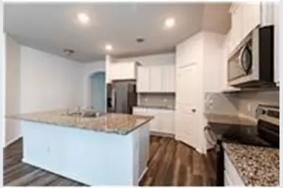 209 Reagor Drive, Taylor, TX 76574 - Photo 4