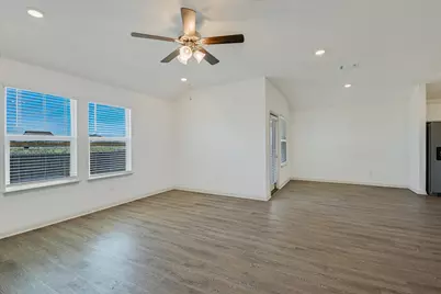 115 Sweetwater Creek Lane, Hutto, TX 78634 - Photo 6