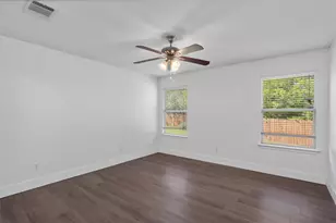 1015 Glen Meadow Cove, Georgetown, TX 78626 - Photo 14